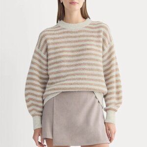 Everlane The Cocoon Crew in Alpaca in Mallow Heather Camel, Size Medium